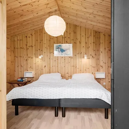 3 Bedroom In Store Fuglede